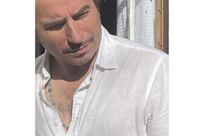 musicians-putting-on-a-concert-of-compassion-in-annapolis-royal