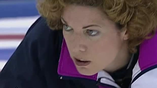 ‘she-played-to-win’:-curlers-pause-during-olympic-trials-to-remember-colleen-jones