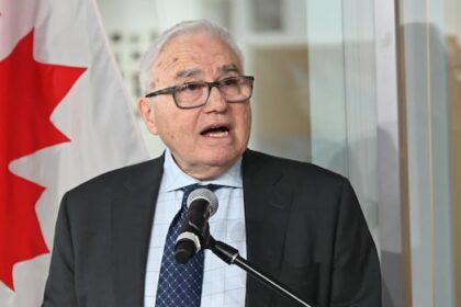 quebecs-language-law-causes-confusion-for-english-speakers,-federal-commissioner-says