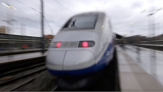 critics-worry-about-liberal-plan-to-fast-track-high-speed-rail