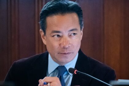 vancouver-mayor-stands-by-city’s-budget