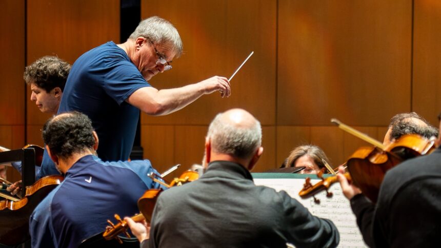 nac-orchestra’s-new-conductor-welcomed-to-southam-hall-podium