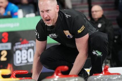 homan,-jacobs-earn-spots-in-finals-at-canadian-curling-trials;-gushue-eliminated