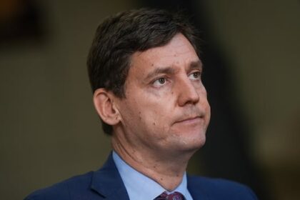 proposed-pipeline-through-bc.-an-unrealistic-distraction-from-active-projects-out-west,-premier-says