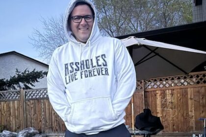 kelowna,-bc.,-man-charged-with-killing-estranged-wife-sentenced-to-12-months-on-prior-assault,-threat-charges