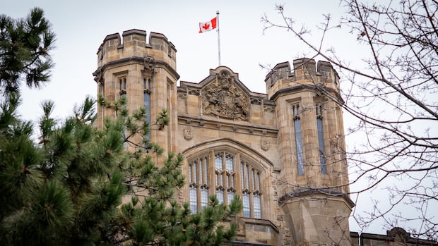 government-demanding-public-servants-reimburse-years-old-phoenix-overpayments