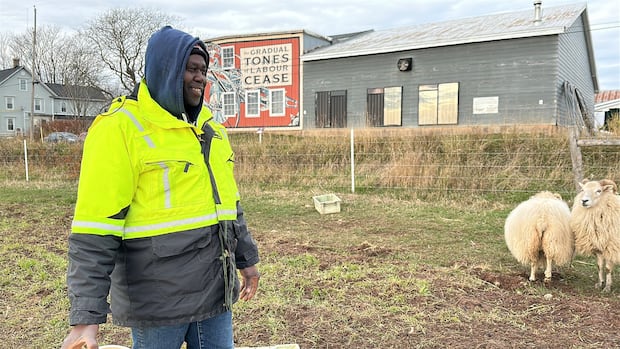 jamaican-farm-workers-in-ns.-prepare-to-head-home-to-hurricane-devastation