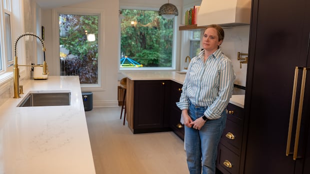 homeowner-says-shes-out-$381k-after-hiring-ottawa-contractor-to-renovate-kitchen
