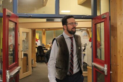 mark-kalluak-community-hall-in-arviat-reopens-for-business