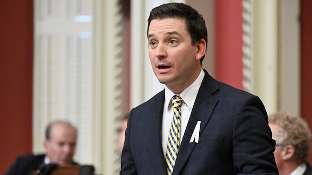 quebec-to-tighten-consumer-protection-around-ticket-resales,-subscription-renewals