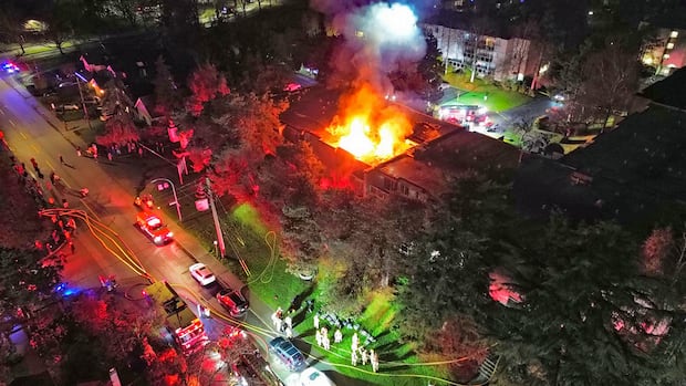 at-least-20-displaced-by-richmond-apartment-fire