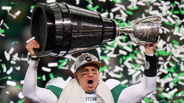 riders-qb-trevor-harris-signs-1-year-extension-after-grey-cup-victory