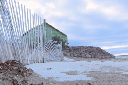 residents-worry-new-retaining-wall-is-canary-in-the-coal-mine-for-parlee-beach-encroachment