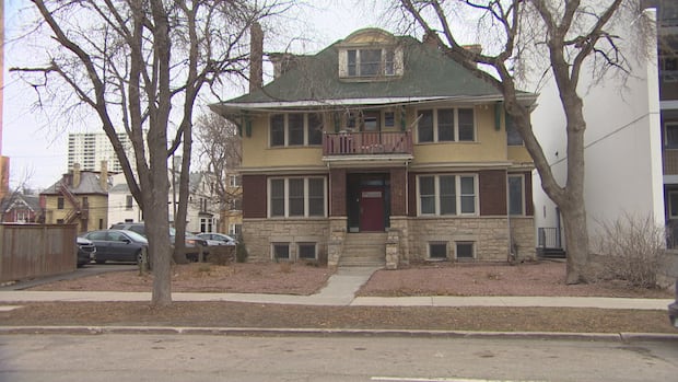 former-hq-for-manitoba-pcs-up-for-sale