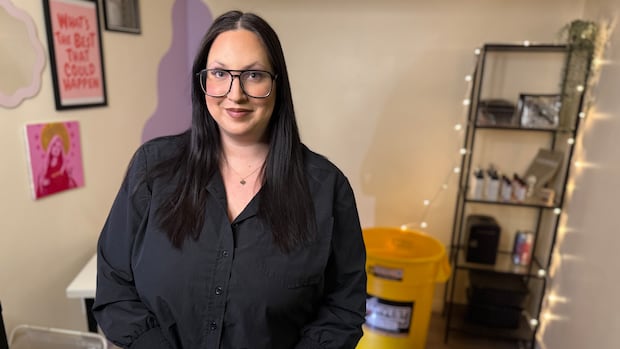 ‘needing-help-is-scary,’-says-small-business-owner-who-is-fighting-stigma-around-using-food-banks