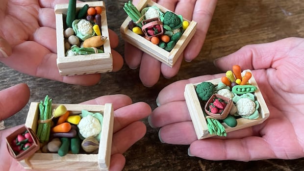 the-ottawa-miniature-gallery-returns-with-the-tiny-takeover-of-a-gift-shop