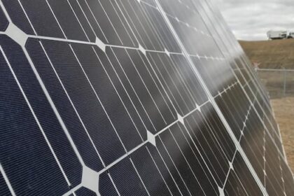 saskatoon-no-longer-a-leader-in-solar-power,-business-owner-says