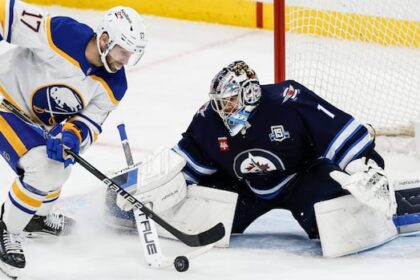 eric-comrie-slams-door-on-sabres,-as-winnipeg-jets-avenge-loss-in-buffalo-earlier-this-week