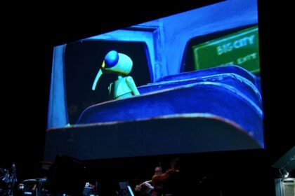 canadian-multimedia-puppetry-production-comes-to-the-nac