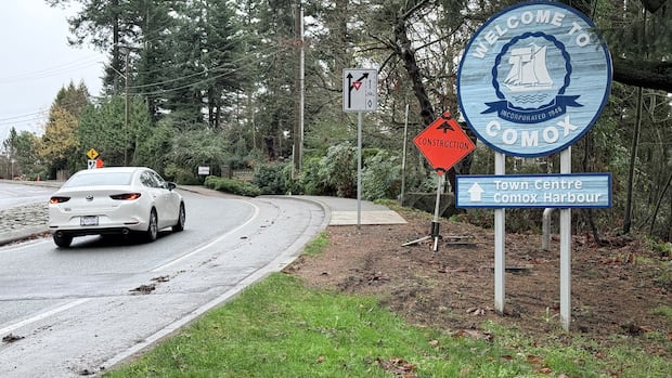 months-long-road-closure-blocking-key-courtenay-comox-route-comes-to-an-end