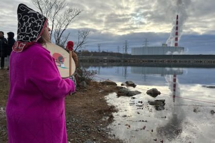 remembrance-ceremonies-honour-victims-of-halifax-explosion,-108-years-later