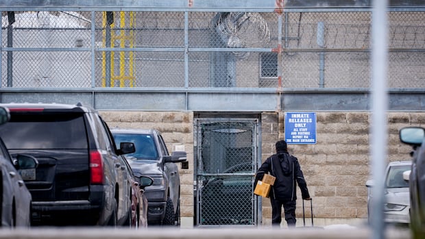 ontario-jails-set-to-hit-overcrowding-record-as-bail-reform-looms,-data-shows