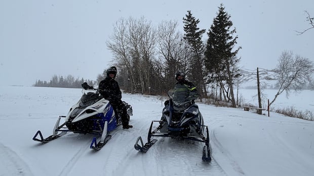 eastern-ontario-snowmobilers-welcome-money-to-reopen-closed-trails
