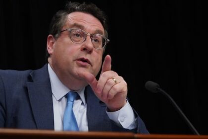 quebec-looks-to-slash-environmental-approval-times-for-industrial-projects