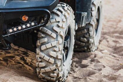 man,-42,-dead-after-atv-crashed-into-pole’s-guy-wire-in-northern-manitoba:-rcmp