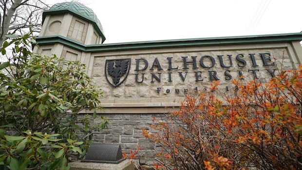 new-agreement-guarantees-pei.-students-access-to-11-health-programs-at-dalhousie