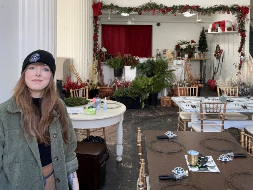 how-to-make-your-own-holiday-planter