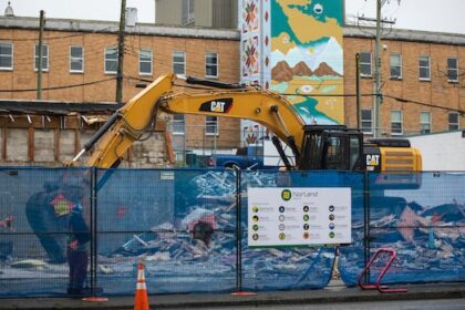 vancouver-businesses-plead-for-financial-help-to-survive-broadway-subway-construction-closure