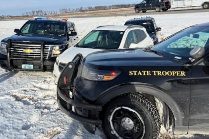 woman-who-blew-through-border-crossing-arrested-after-highway-chase,-north-dakota-police-say