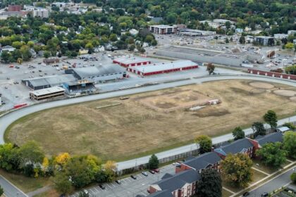 federal-department-dashes-nb.-exhibition’s-hopes-to-relocate-horse-racing-track