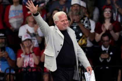 why-us-conservative-pundit-glenn-beck-is-offering-help-to-sick-sask.-woman-who-applied-for-assisted-death