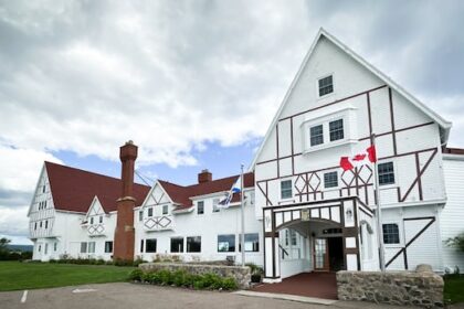 members-of-heritage-community-call-for-action-to-save-main-building-at-keltic-lodge