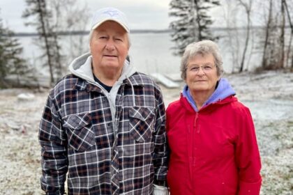 manitobans-hit-by-wildfires-near-flin-flon-weigh-decisions-on-fire-protection,-rebuilding