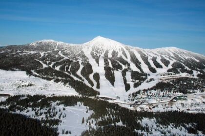 why-these-2-bc.-ski-resorts-have-delayed-opening