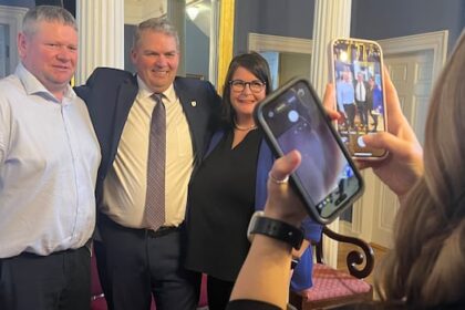 bloyce-thompson-sworn-in-as-new-pei.-premier,-1-day-after-rob-lantz’s-resignation