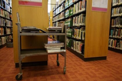 libraries-say-budget-proposal-to-end-shipping-program-would-be-‘catastrophic