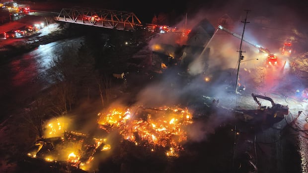 norton-fire-destroys-home,-apartment-building