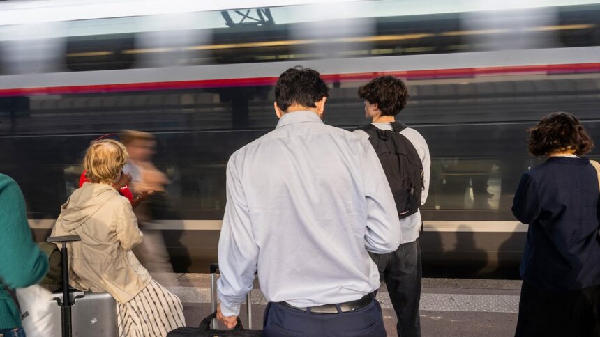 high-speed-rail-announcement-puts-ottawa-on-right-track,-business-groups-say