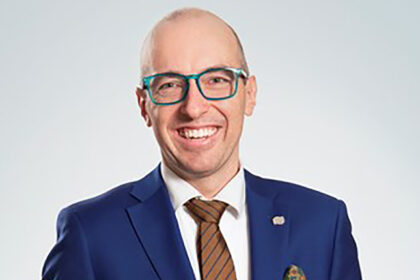 edmonton-mayor-andrew-knack-expands-youth-housing-spaces-and-encourages-youth-engagement