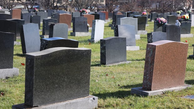 new-ns.-initiative-offers-free-grave-markers,-pay-what-you-can-obituaries