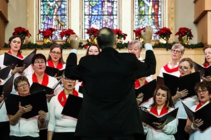 winnipeg-choir-gives-nurses-a-way-to-‘leave-their-troubles-at-the-door,’-share-joy-of-music-with-others