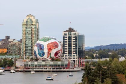 how-vancouvers-abandoned-boats-became-everyones-problem