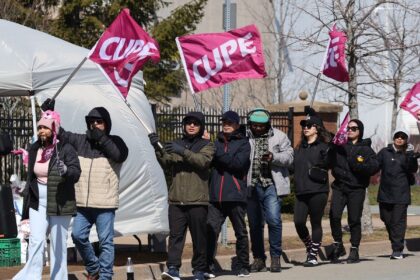 one-group-of-long-term-care-workers-in-nova-scotia-may-have-to-return-to-picket-line