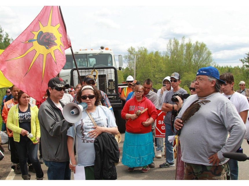 first-nations-chiefs,-liberals-mum-on-sensitive-topic-of-natural-gas