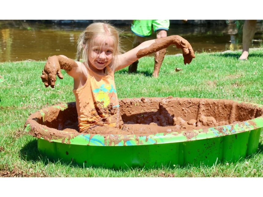 in-photos:-wolfvilles-mud-creek-days-a-success
