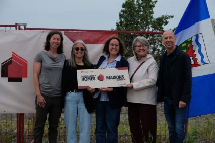 gnwt,-feds-announce-funding-for-560-new-homes,-alongside-$157m-for-infrastructure-projects